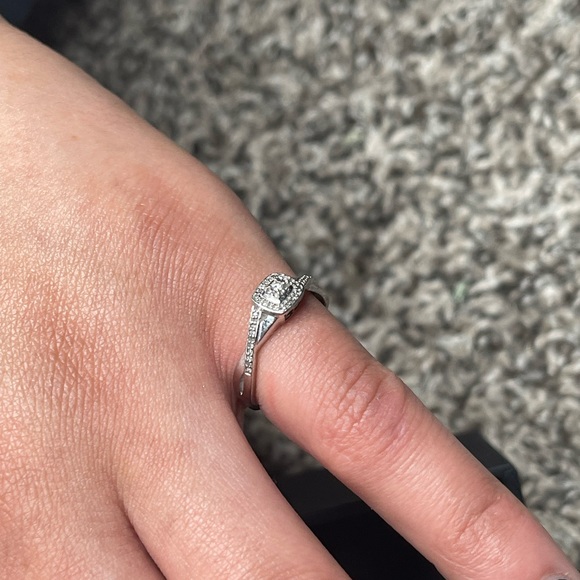 Diamond promise best sale ring kay jewelers